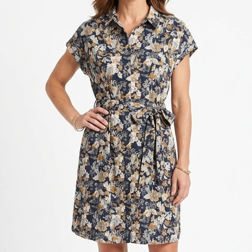 CHAPS  Floral Short Sleeve Button-Front Dress in Black and Tan